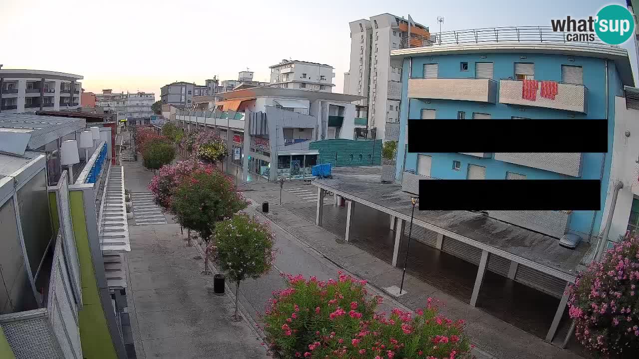 Webcam Passeggiata Bibione – Viale delle Costellazioni in Diretta