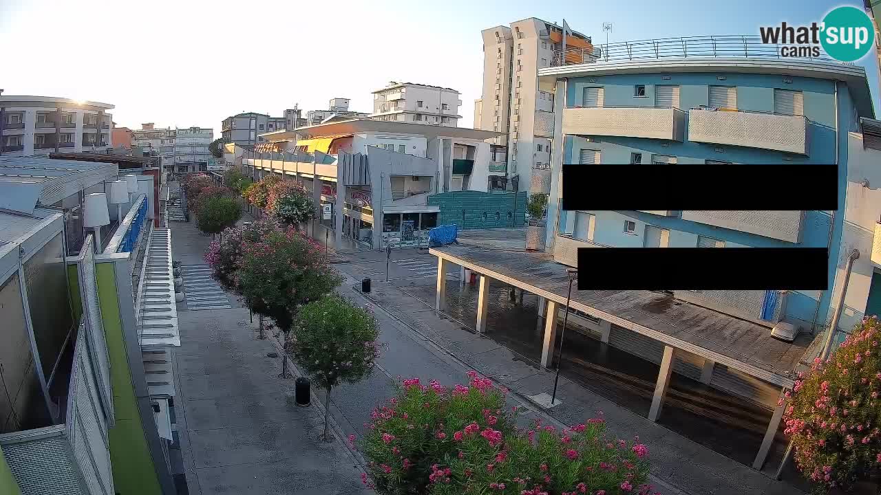Webcam Promenade de Bibione – Viale delle Costellazioni en direct