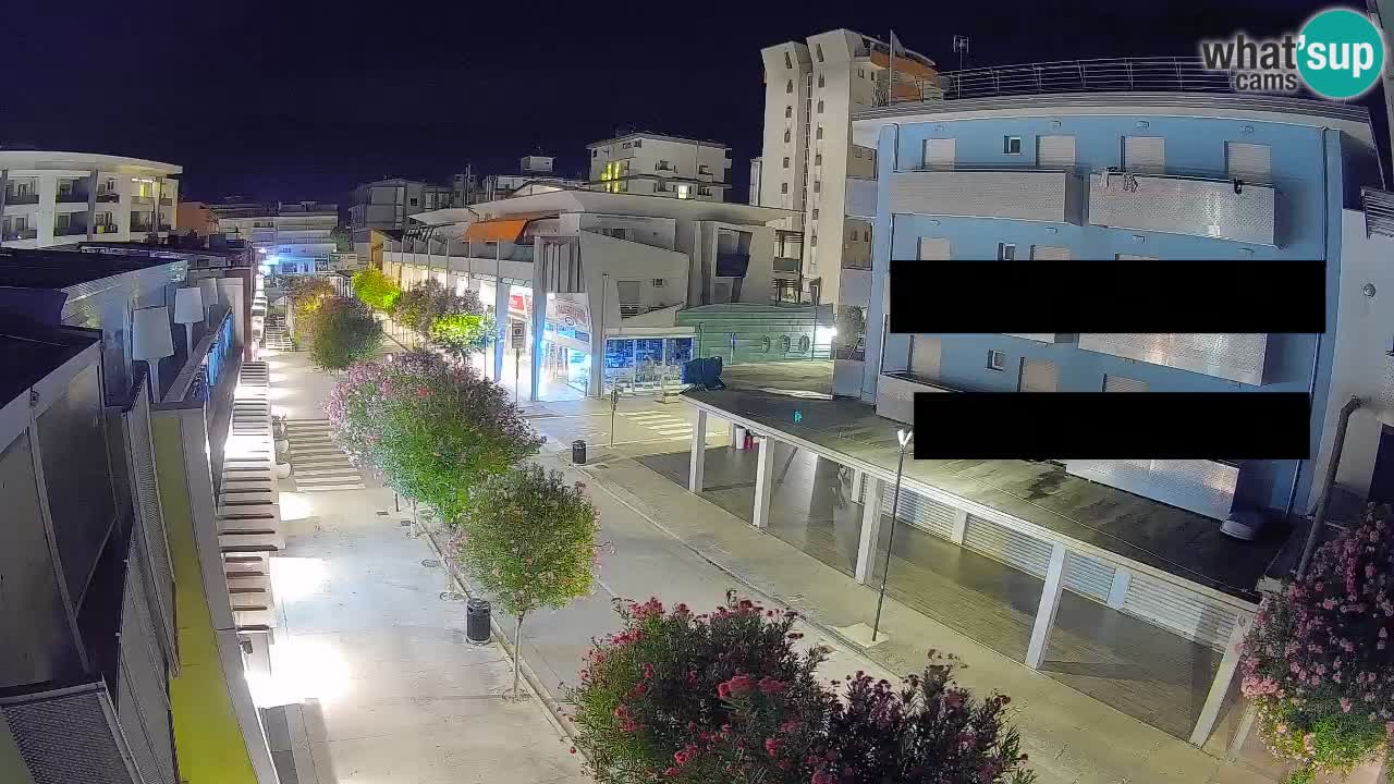 Bibione Fußgängerzone Webcam – Viale delle Costellazioni live