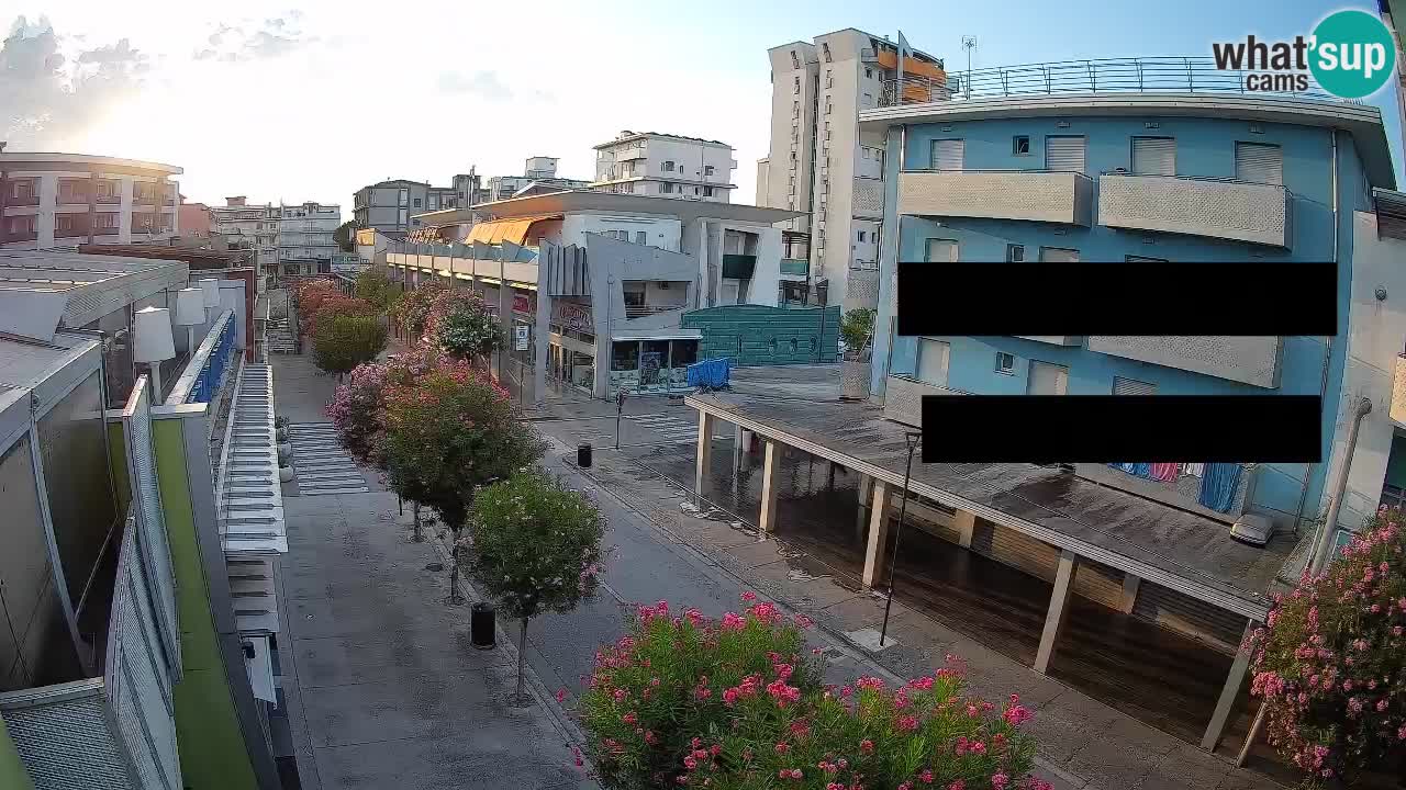 Bibione Fußgängerzone Webcam – Viale delle Costellazioni live