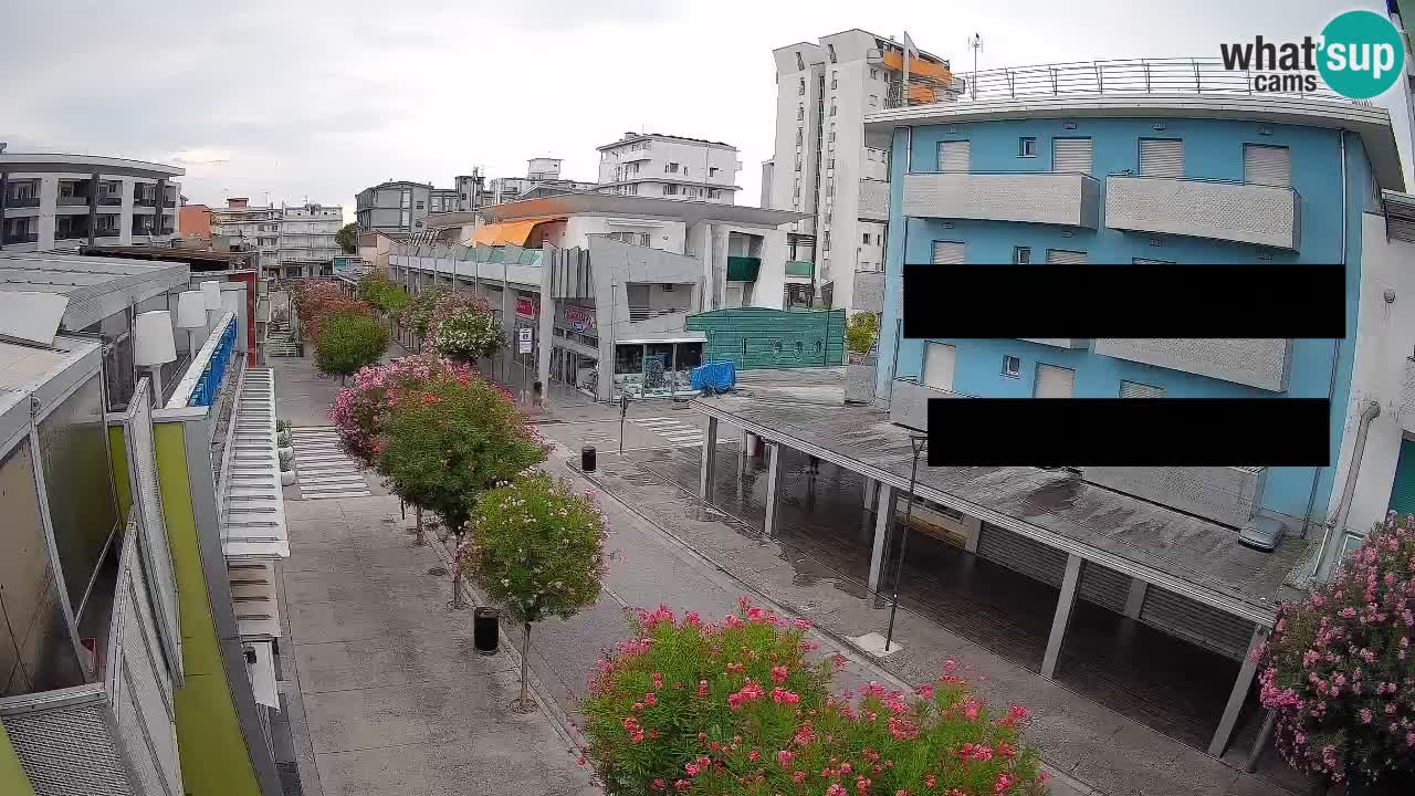 Webcam Passeggiata Bibione – Viale delle Costellazioni in Diretta