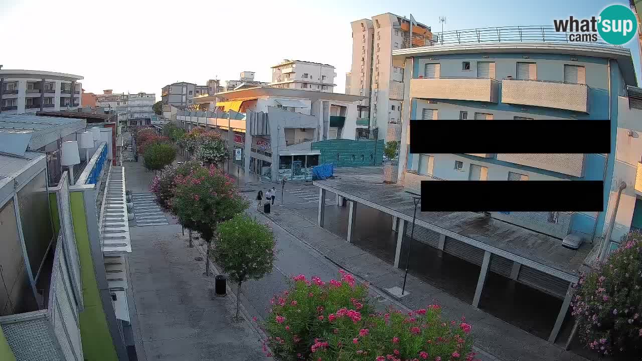 Webcam Passeggiata Bibione – Viale delle Costellazioni in Diretta