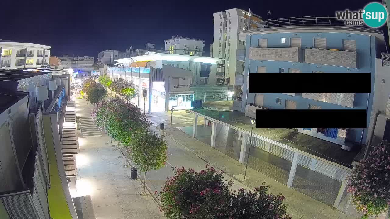 Spletna kamera Bibione Peš cona – Viale delle Costellazioni v živo