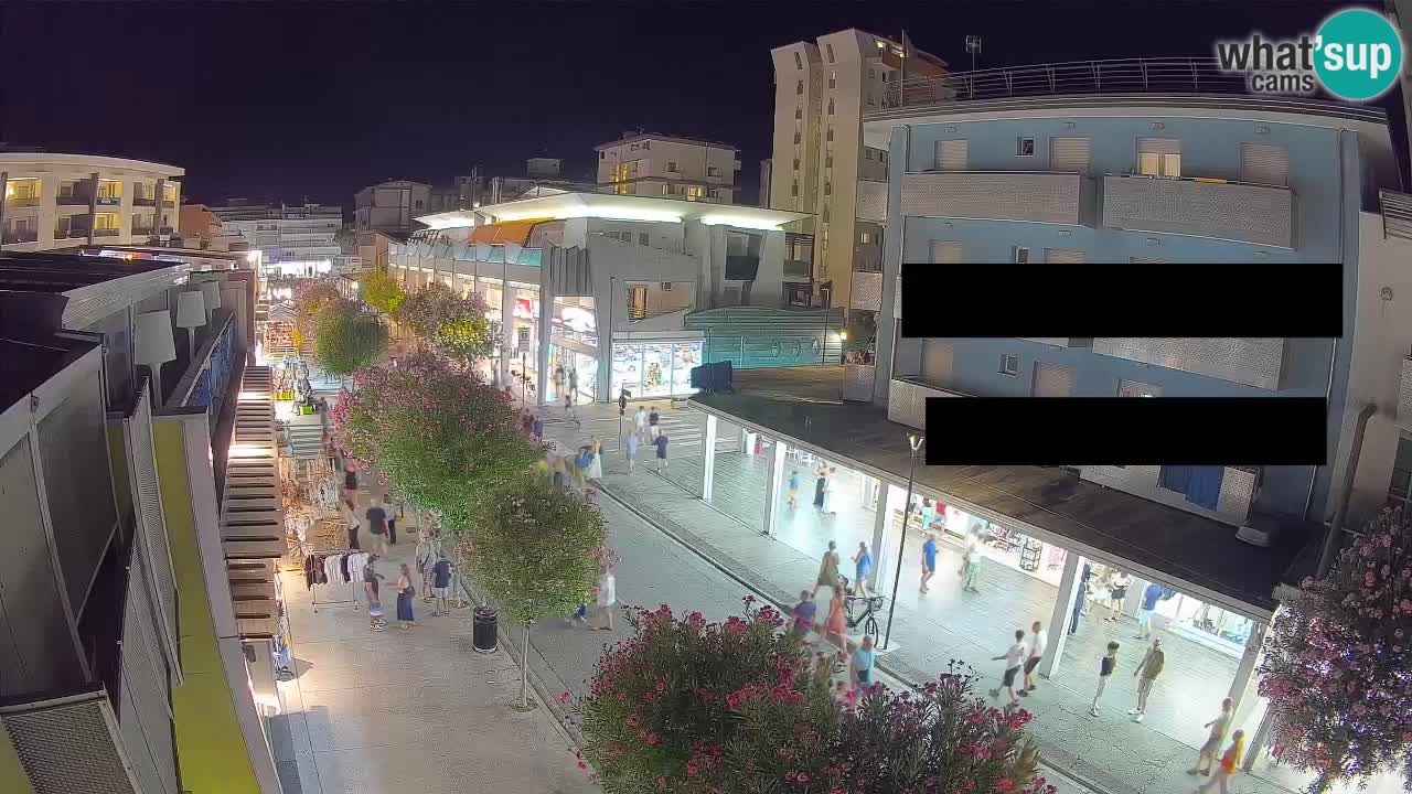 Spletna kamera Bibione Peš cona – Viale delle Costellazioni v živo