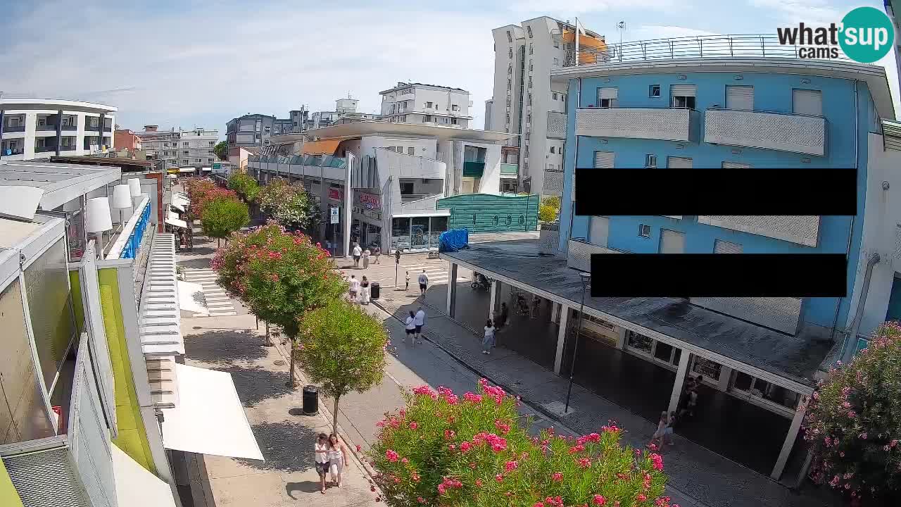 Spletna kamera Bibione Peš cona – Viale delle Costellazioni v živo