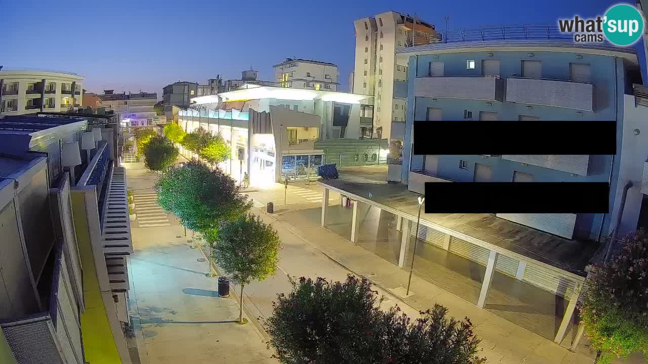 Web kamera Bibione Šetnica – Viale delle Costellazioni uživo