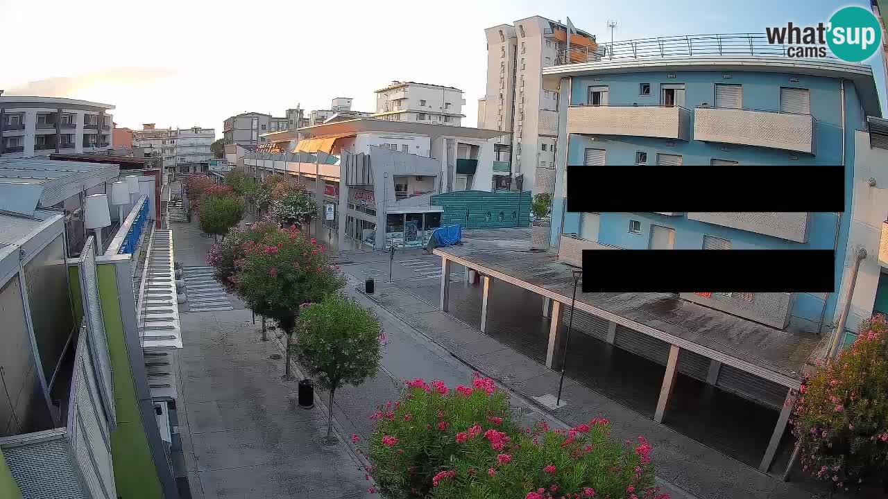 Bibione Fußgängerzone Webcam – Viale delle Costellazioni live