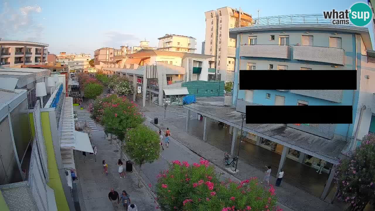 Web kamera Bibione Šetnica – Viale delle Costellazioni uživo
