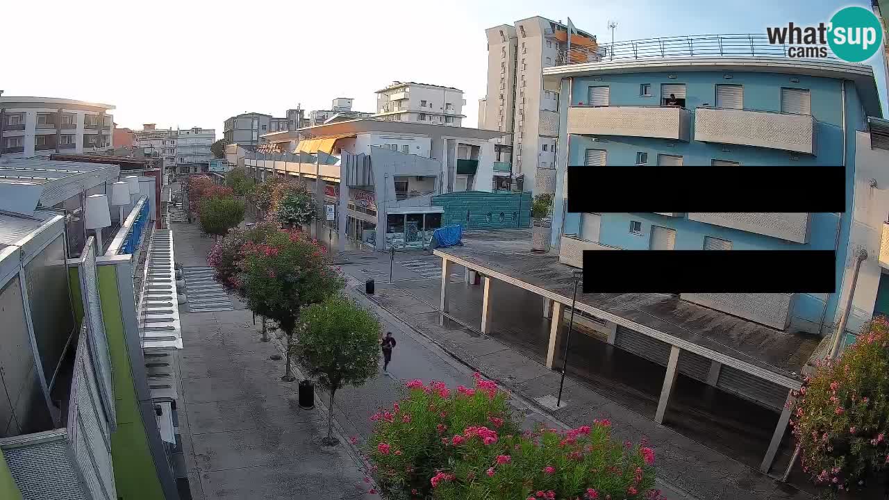 Webcam Promenade de Bibione – Viale delle Costellazioni en direct