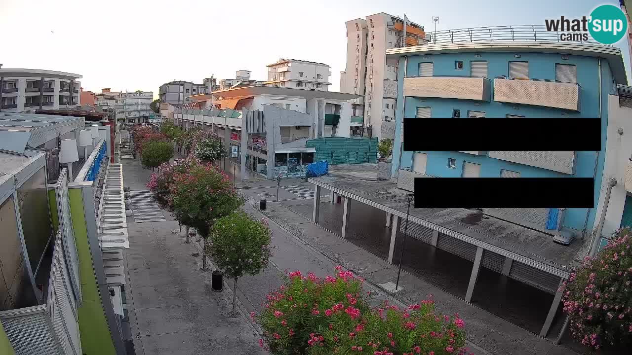 Web kamera Bibione Šetnica – Viale delle Costellazioni uživo