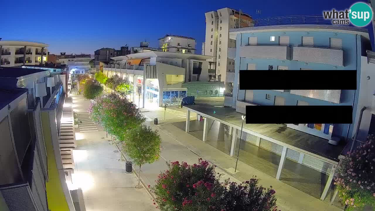 Bibione Fußgängerzone Webcam – Viale delle Costellazioni live