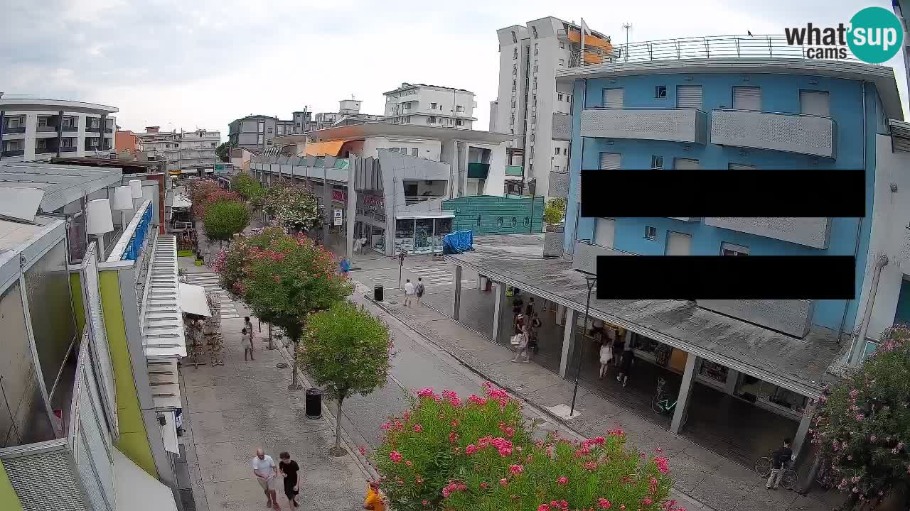 Spletna kamera Bibione Peš cona – Viale delle Costellazioni v živo