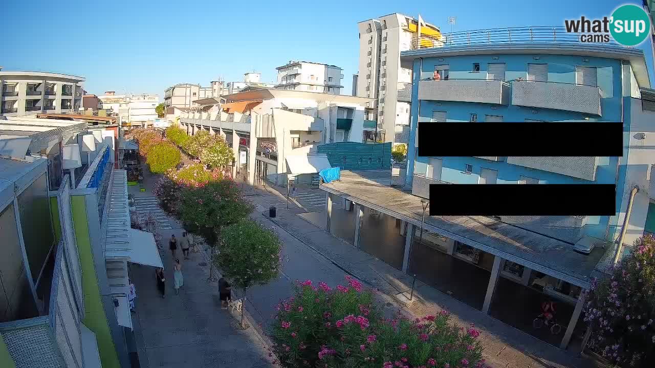 Webcam Passeggiata Bibione – Viale delle Costellazioni in Diretta