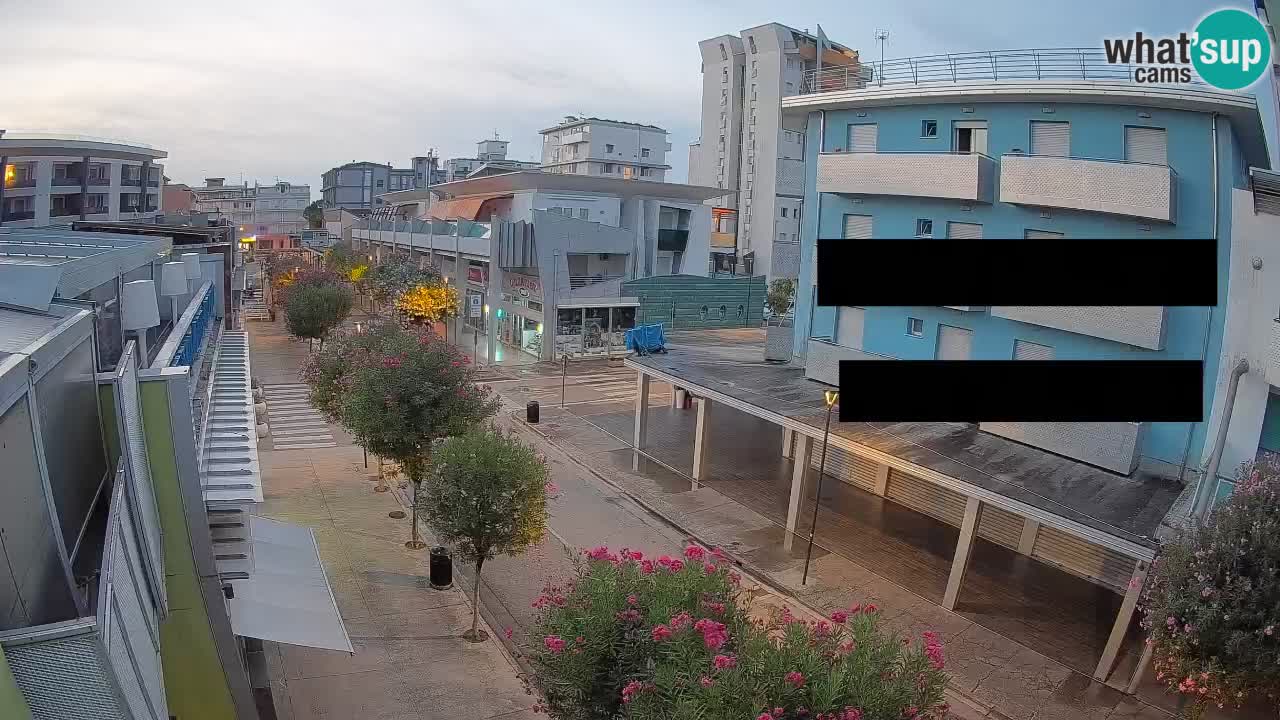 Webcam Passeggiata Bibione – Viale delle Costellazioni in Diretta
