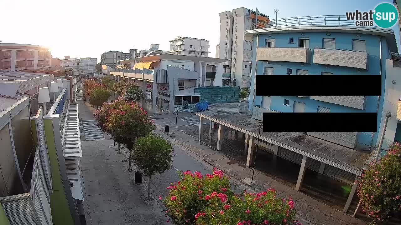 Webcam Passeggiata Bibione – Viale delle Costellazioni in Diretta
