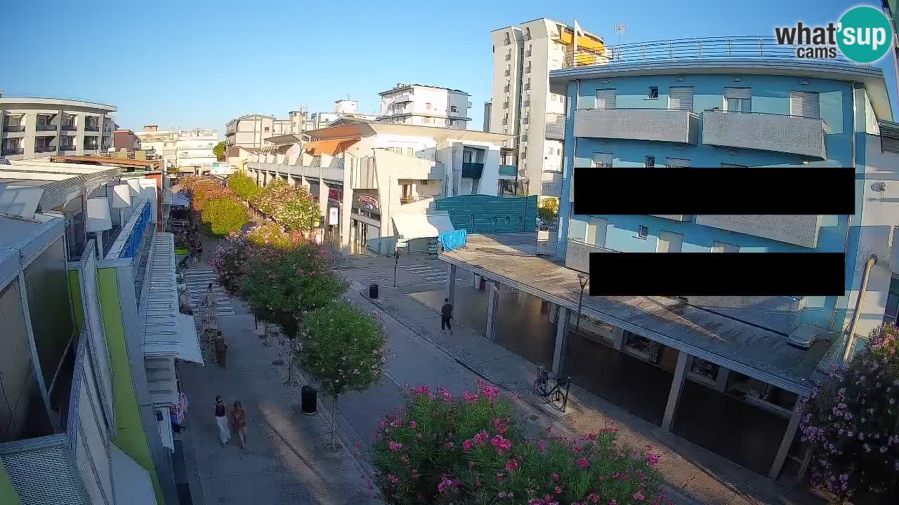 Webcam Passeggiata Bibione – Viale delle Costellazioni in Diretta