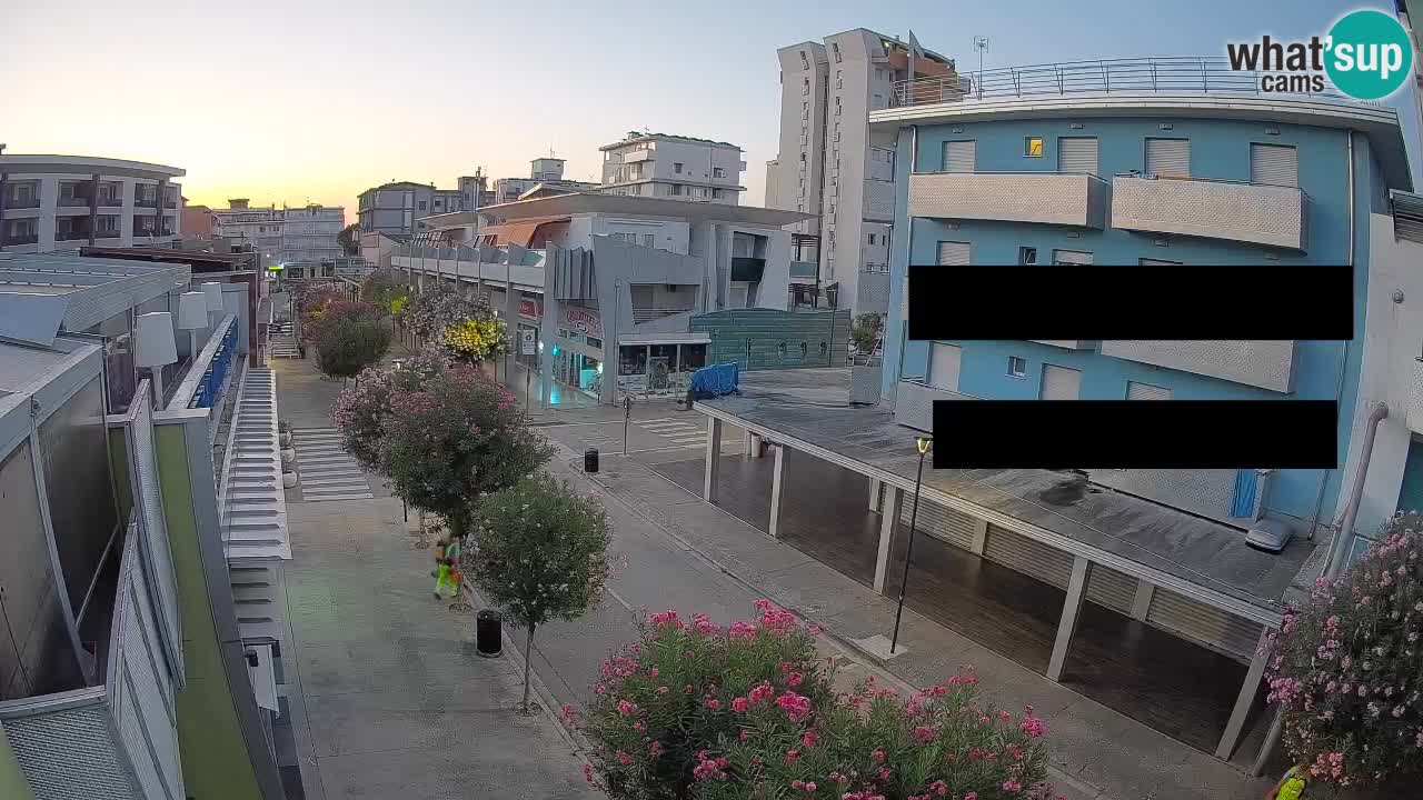 Webcam Passeggiata Bibione – Viale delle Costellazioni in Diretta