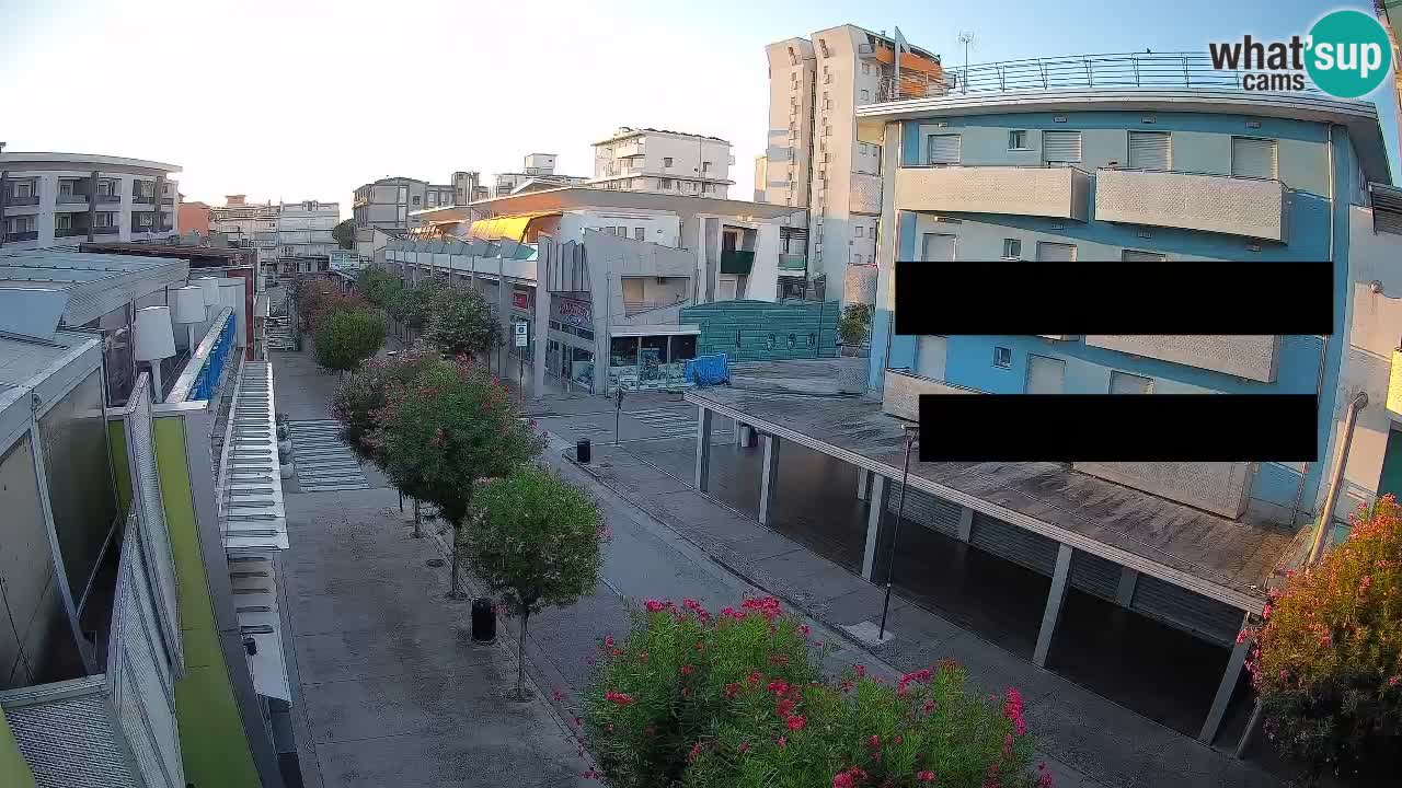 Web kamera Bibione Šetnica – Viale delle Costellazioni uživo