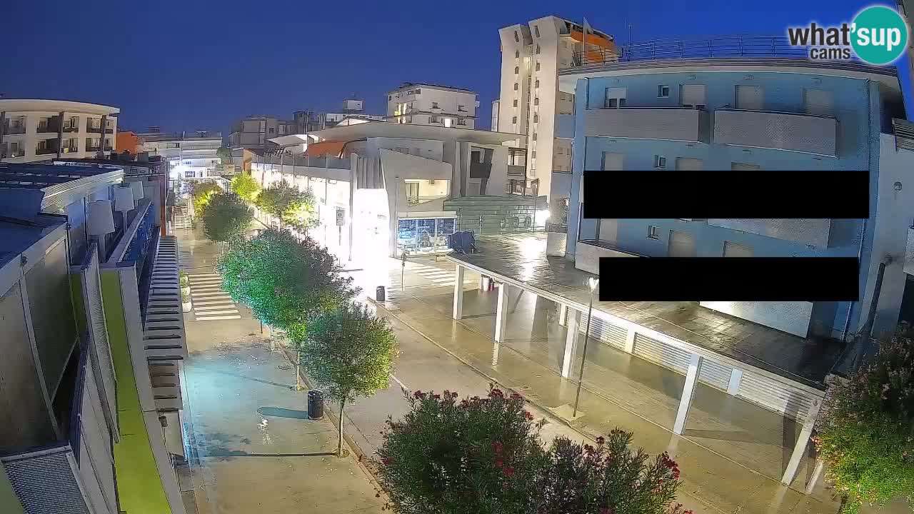 Web kamera Bibione Šetnica – Viale delle Costellazioni uživo