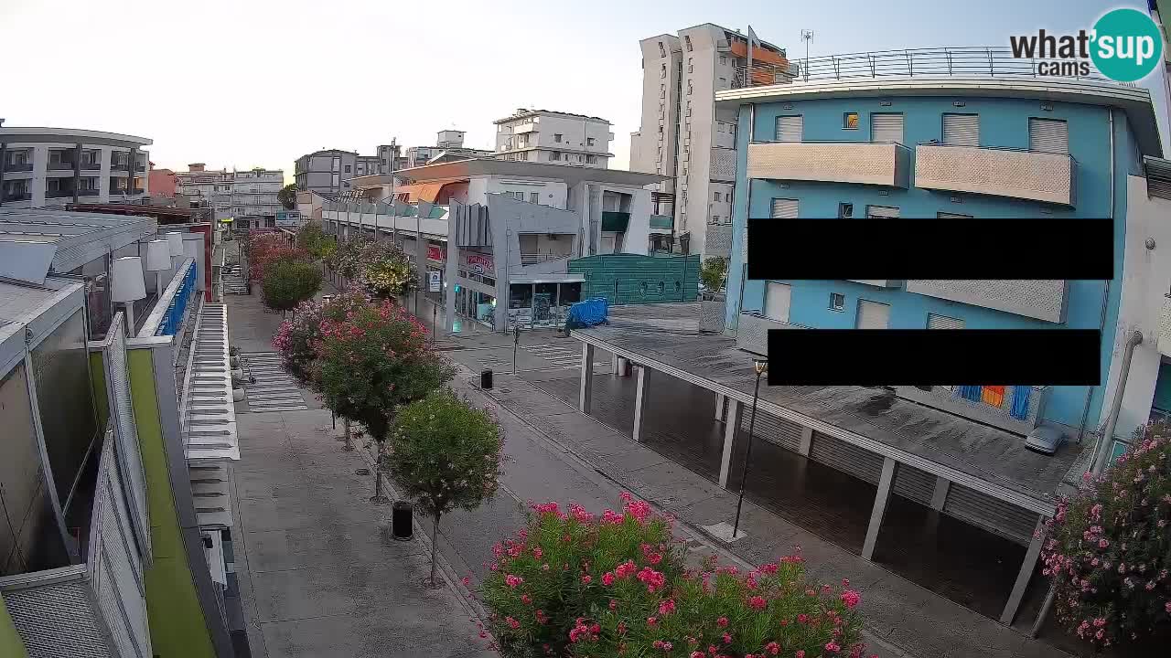 Bibione Fußgängerzone Webcam – Viale delle Costellazioni live