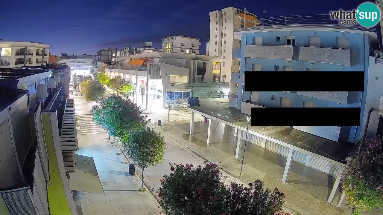 Web kamera Bibione Šetnica – Viale delle Costellazioni uživo