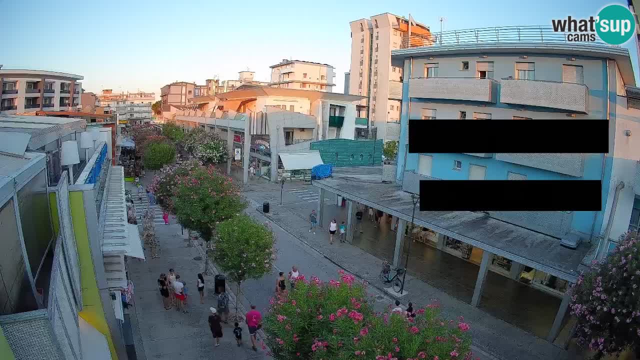 Bibione Fußgängerzone Webcam – Viale delle Costellazioni live