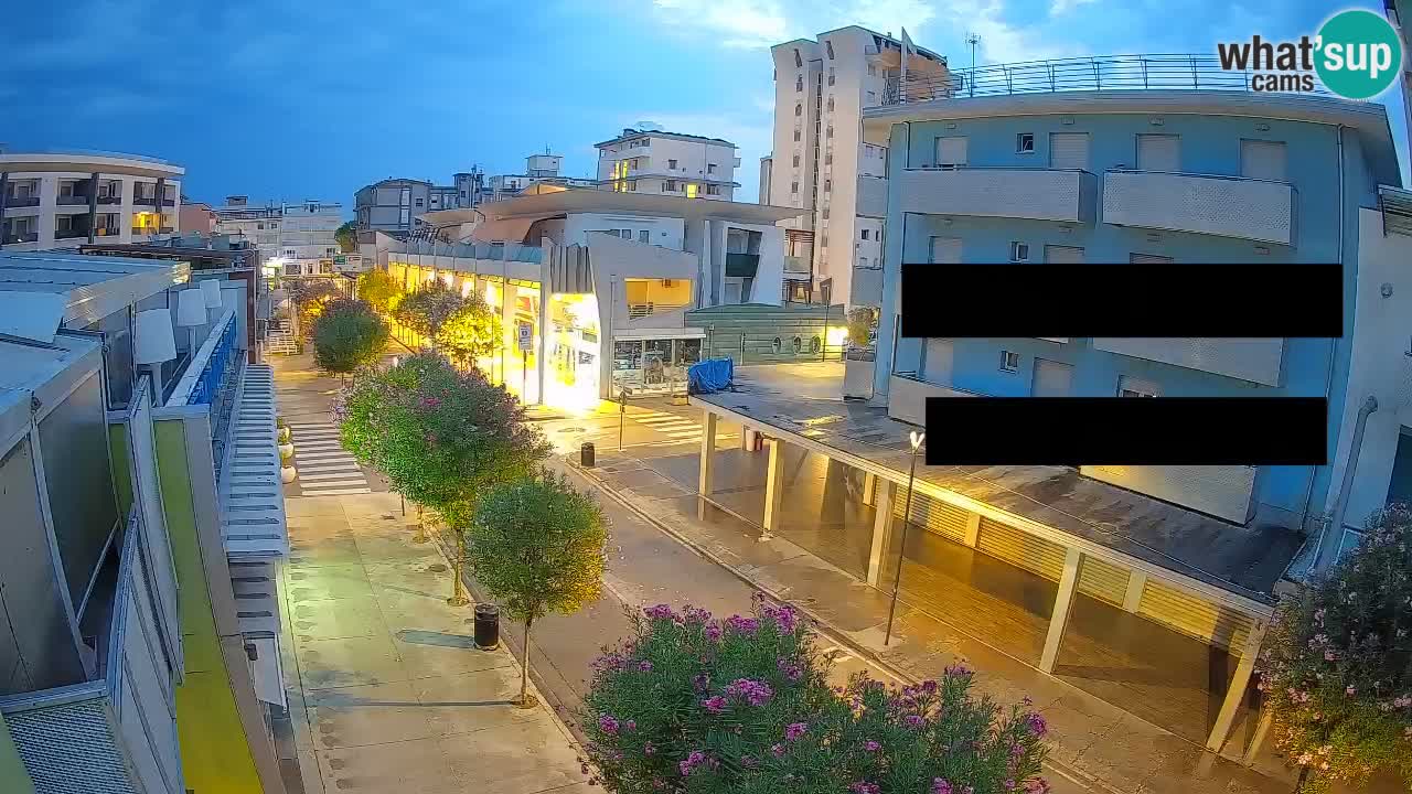 Bibione Fußgängerzone Webcam – Viale delle Costellazioni live