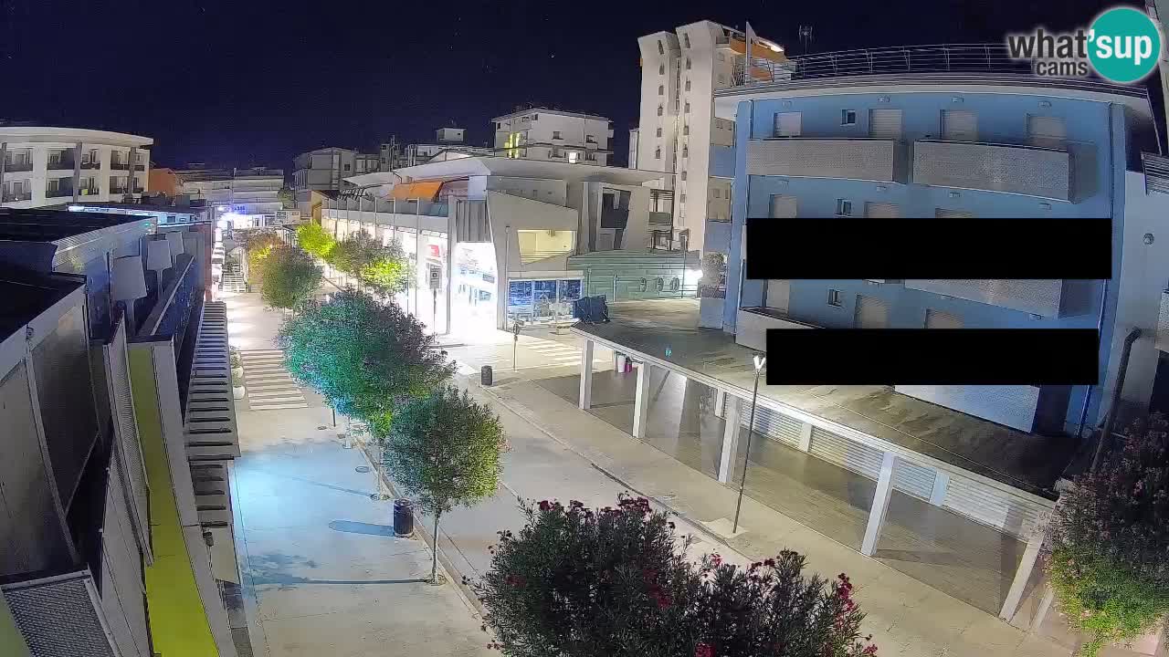 Web kamera Bibione Šetnica – Viale delle Costellazioni uživo