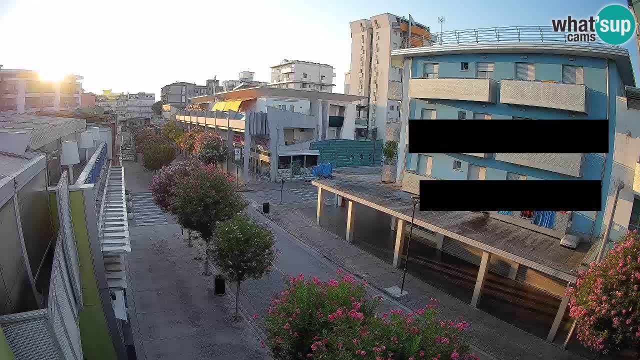 Bibione Fußgängerzone Webcam – Viale delle Costellazioni live