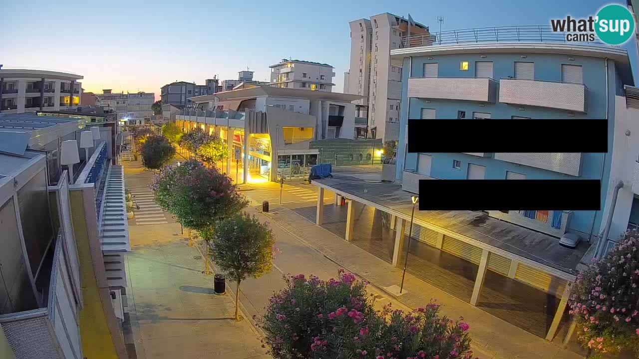 Web kamera Bibione Šetnica – Viale delle Costellazioni uživo