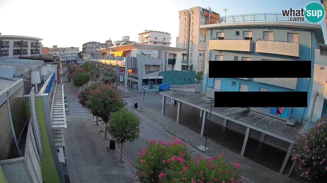 Webcam Passeggiata Bibione – Viale delle Costellazioni in Diretta