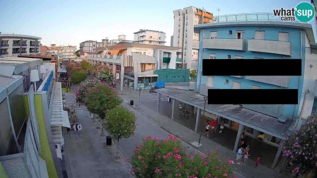 Web kamera Bibione Šetnica – Viale delle Costellazioni uživo