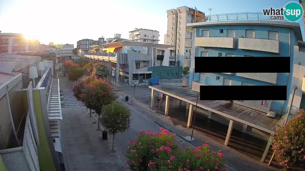 Bibione Fußgängerzone Webcam – Viale delle Costellazioni live