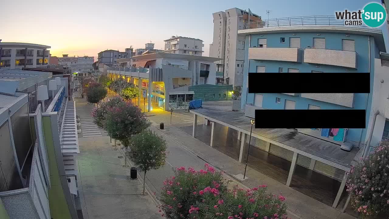 Webcam Passeggiata Bibione – Viale delle Costellazioni in Diretta
