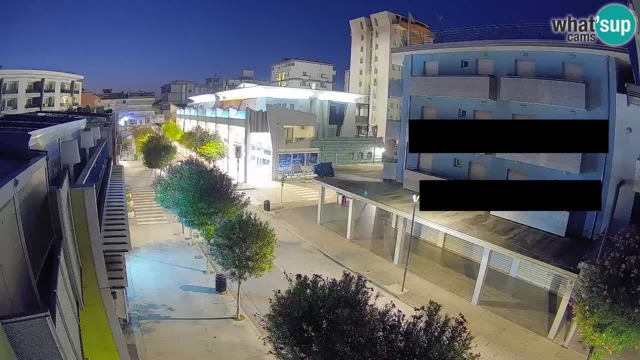Webcam Passeggiata Bibione – Viale delle Costellazioni in Diretta