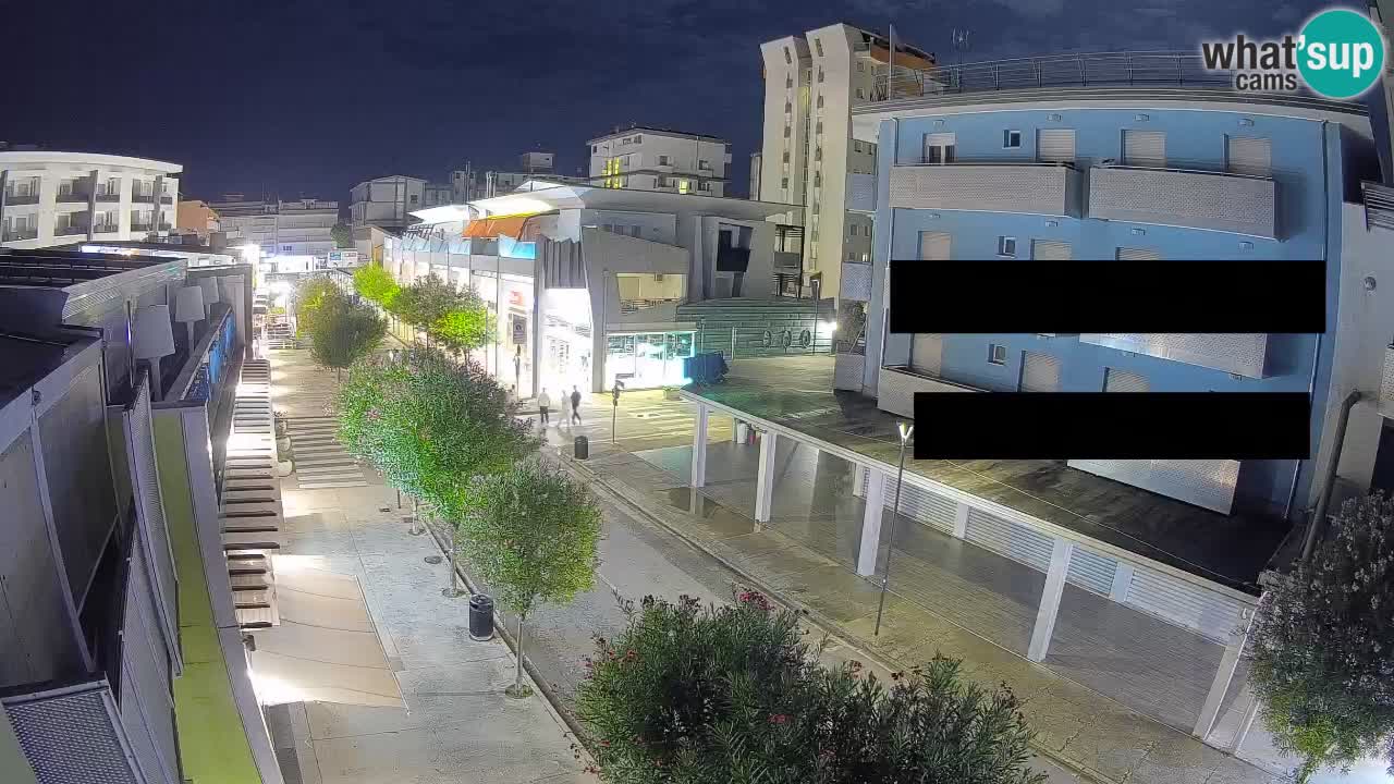 Webcam Passeggiata Bibione – Viale delle Costellazioni in Diretta
