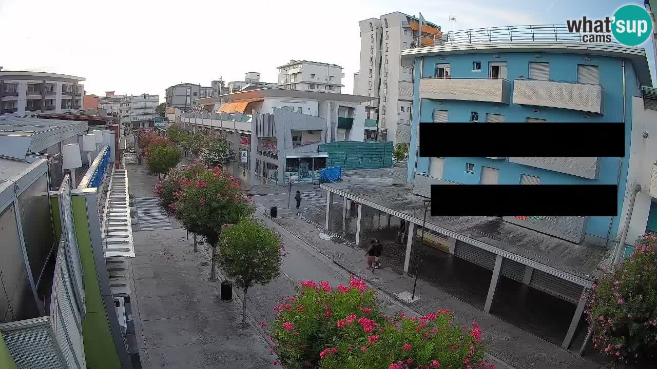 Webcam Passeggiata Bibione – Viale delle Costellazioni in Diretta