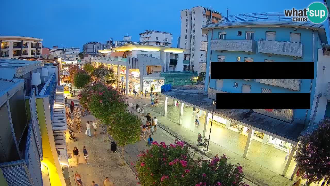 Web kamera Bibione Šetnica – Viale delle Costellazioni uživo