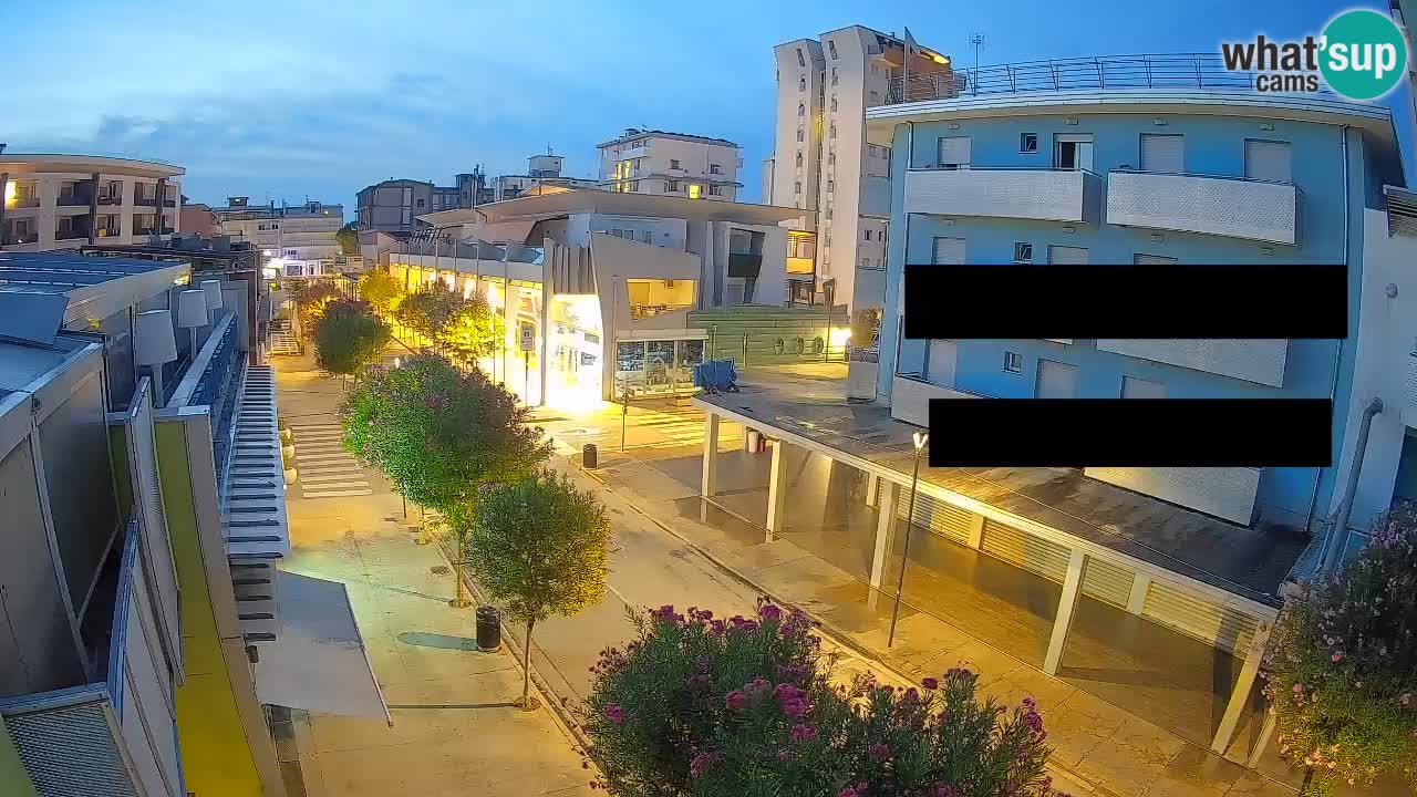 Web kamera Bibione Šetnica – Viale delle Costellazioni uživo