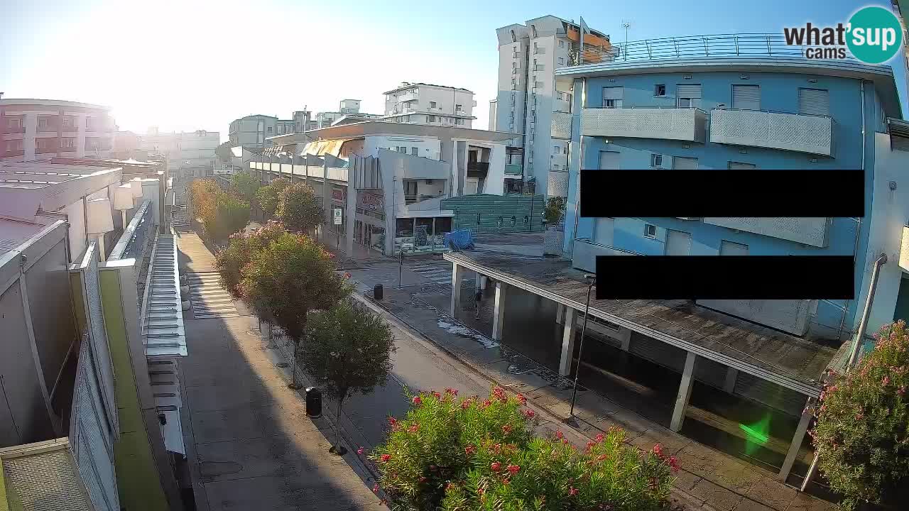 Bibione Fußgängerzone Webcam – Viale delle Costellazioni live