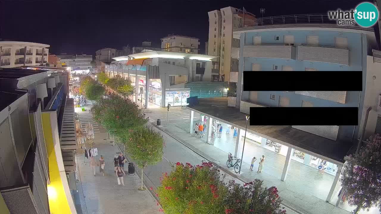 Spletna kamera Bibione Peš cona – Viale delle Costellazioni v živo