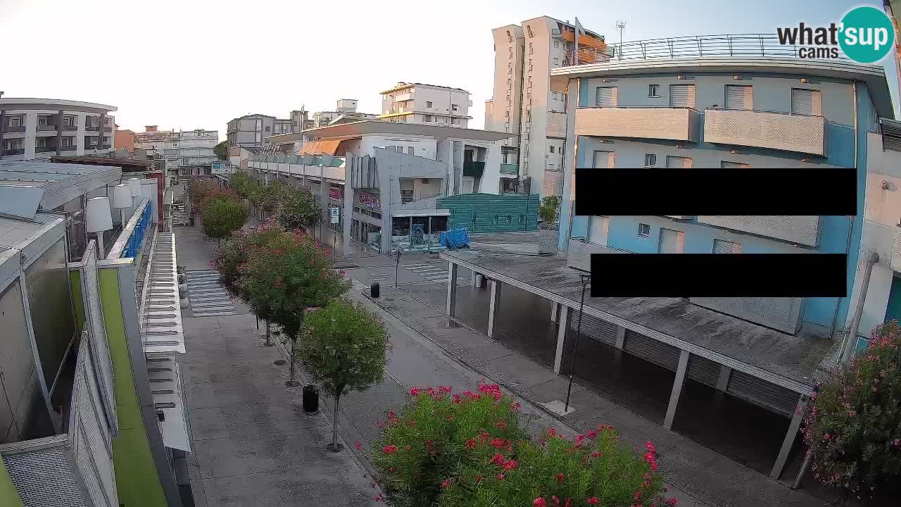Bibione Fußgängerzone Webcam – Viale delle Costellazioni live