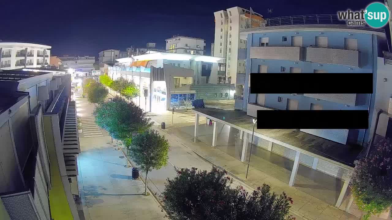 Webcam Passeggiata Bibione – Viale delle Costellazioni in Diretta