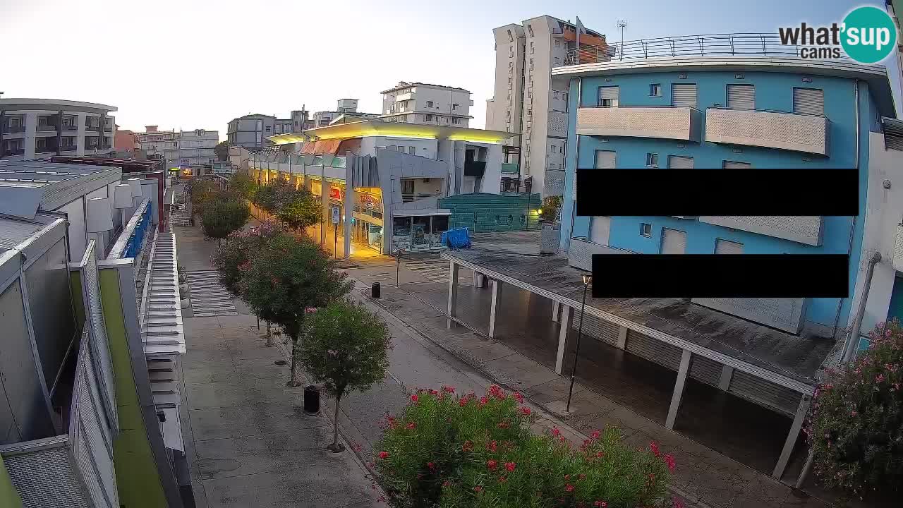Web kamera Bibione Šetnica – Viale delle Costellazioni uživo