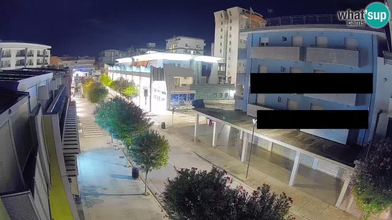 Webcam Passeggiata Bibione – Viale delle Costellazioni in Diretta