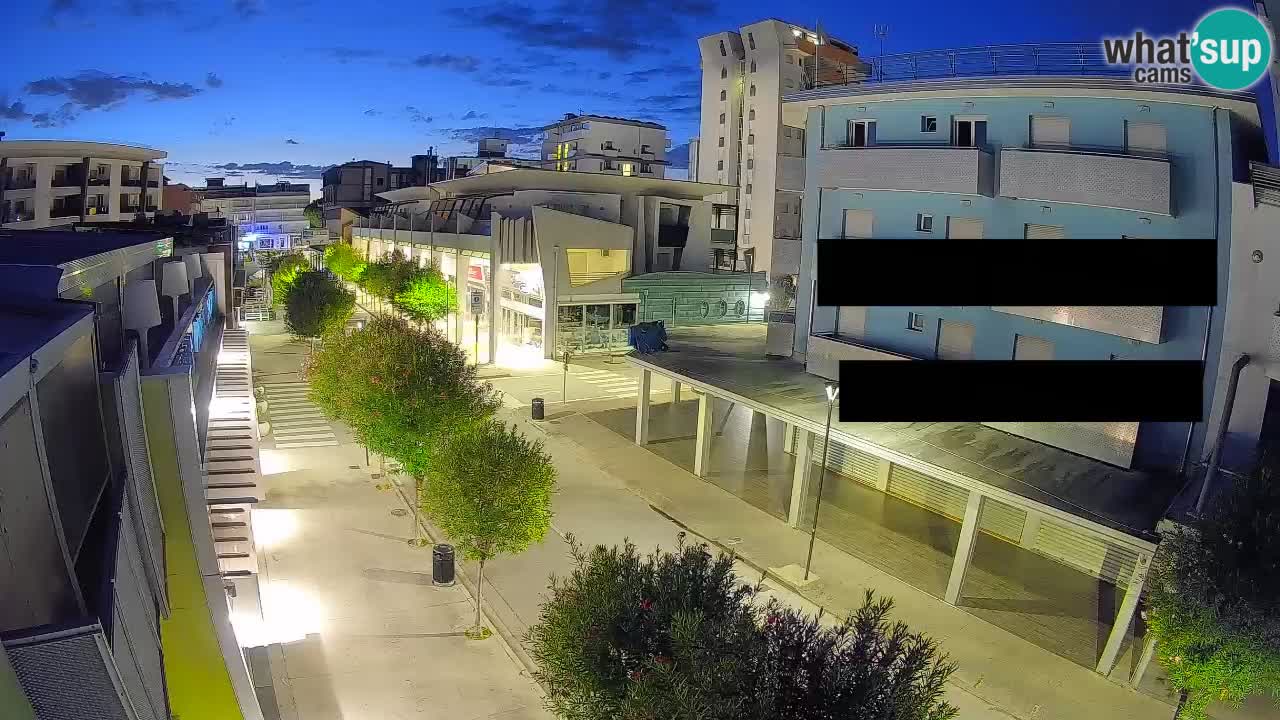 Bibione Fußgängerzone Webcam – Viale delle Costellazioni live
