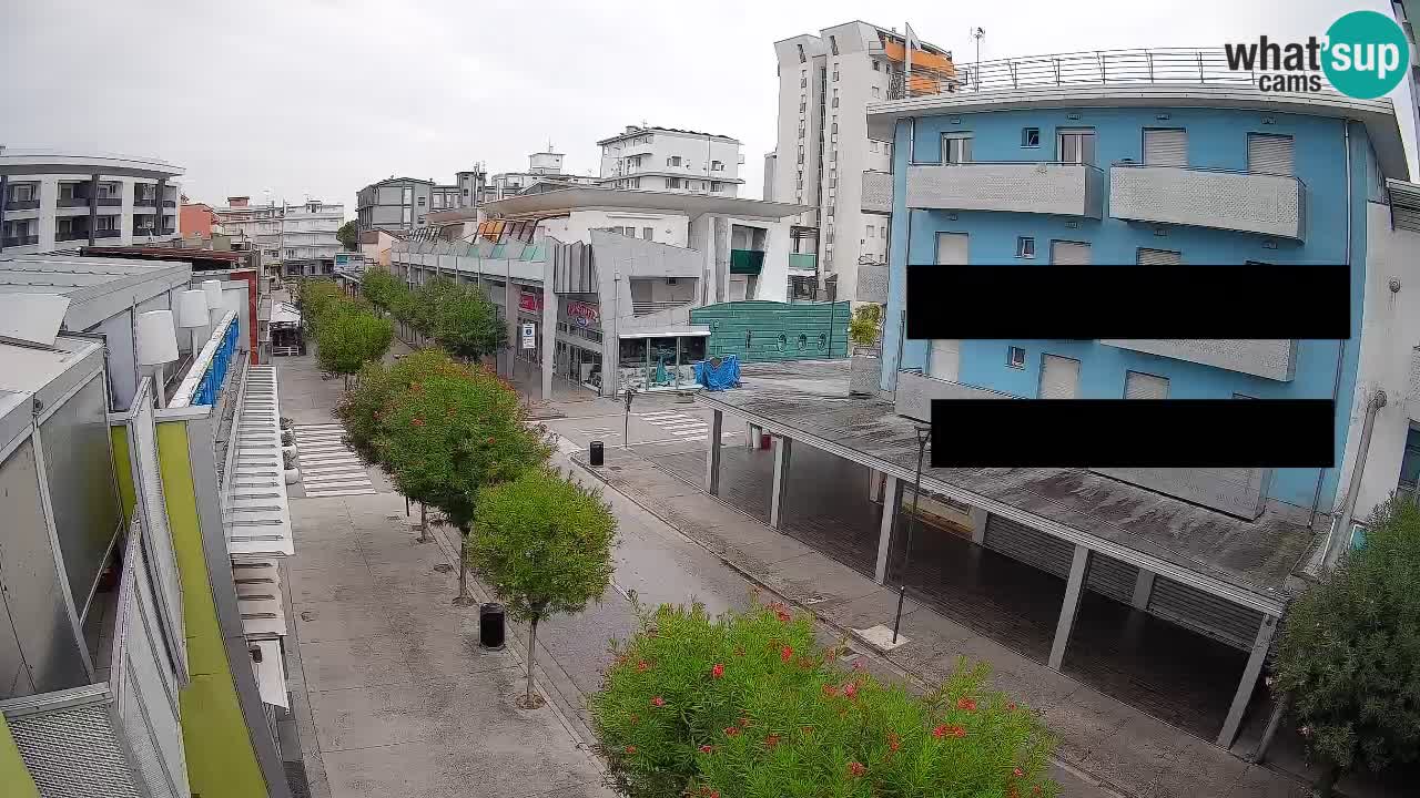 Spletna kamera Bibione Peš cona – Viale delle Costellazioni v živo