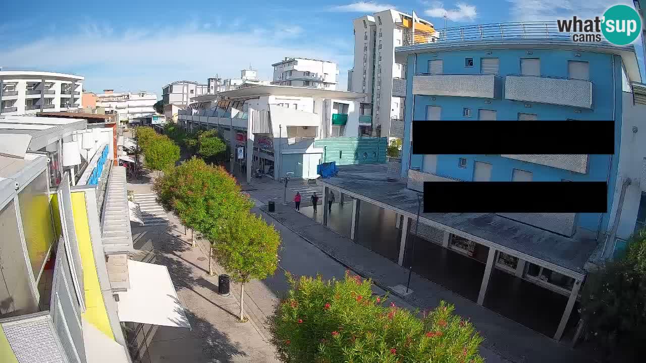 Spletna kamera Bibione Peš cona – Viale delle Costellazioni v živo