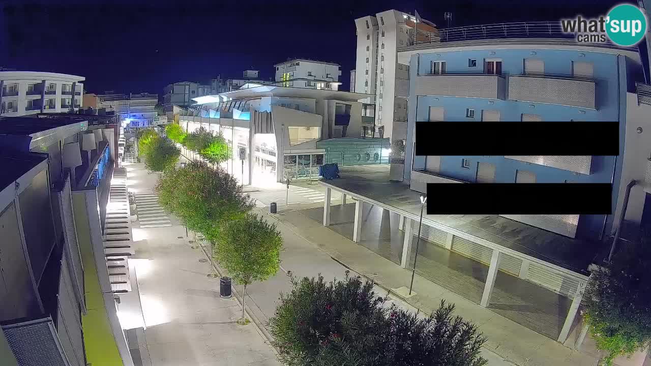 Web kamera Bibione Šetnica – Viale delle Costellazioni uživo