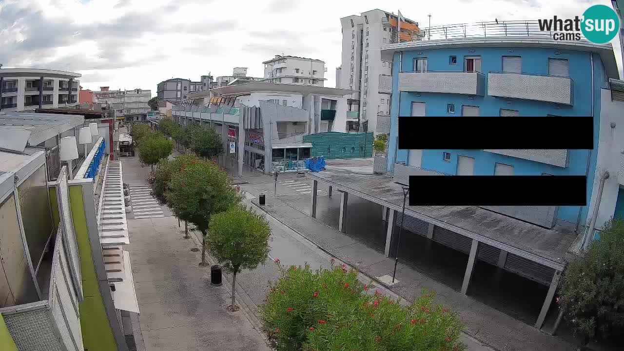 Web kamera Bibione Šetnica – Viale delle Costellazioni uživo